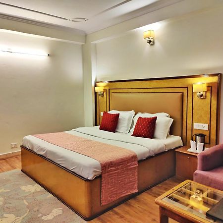 Surya International Hotel Manali Near Mall Road Manāli Exterior foto
