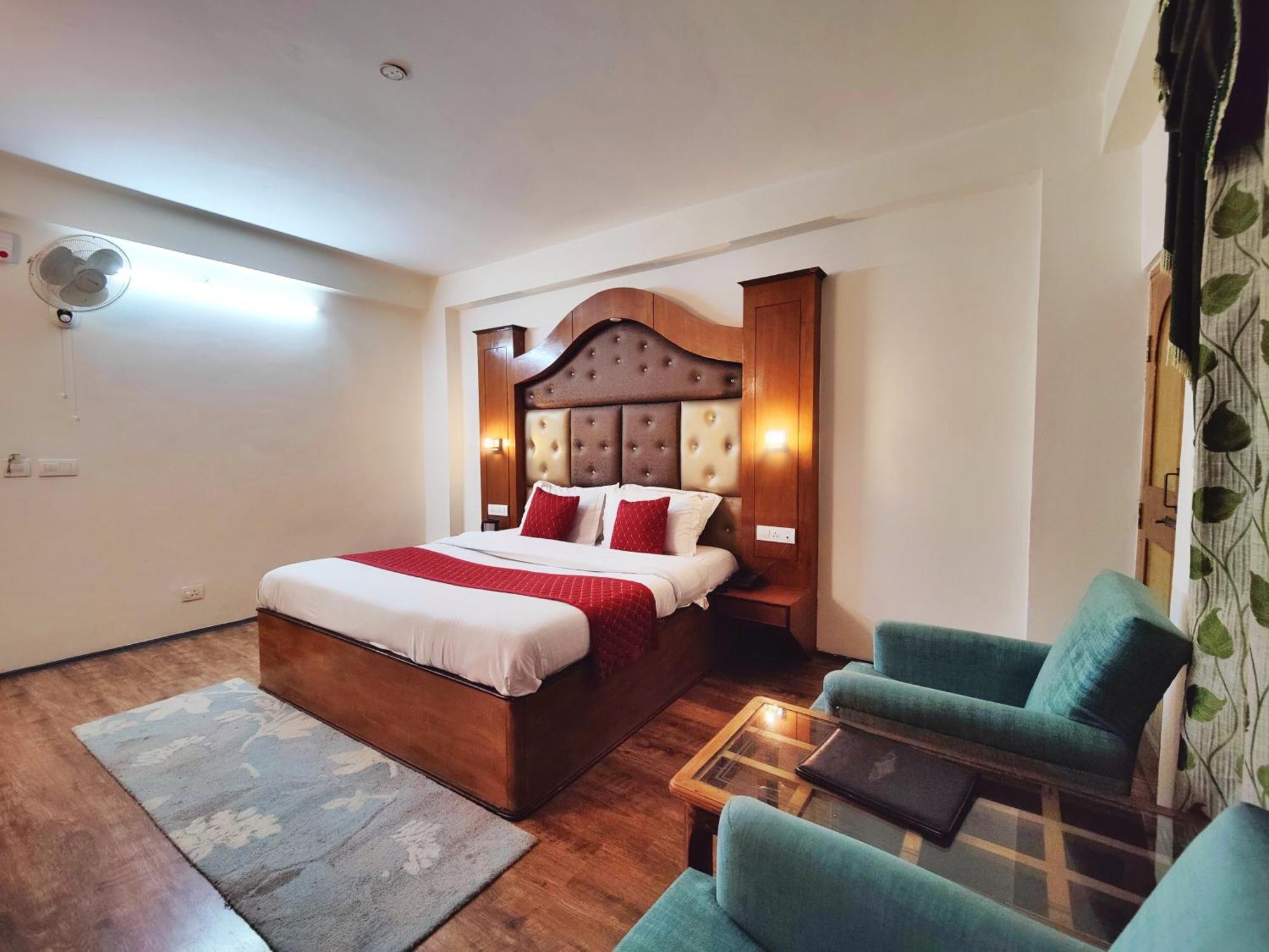 Surya International Hotel Manali Near Mall Road Manāli Exterior foto