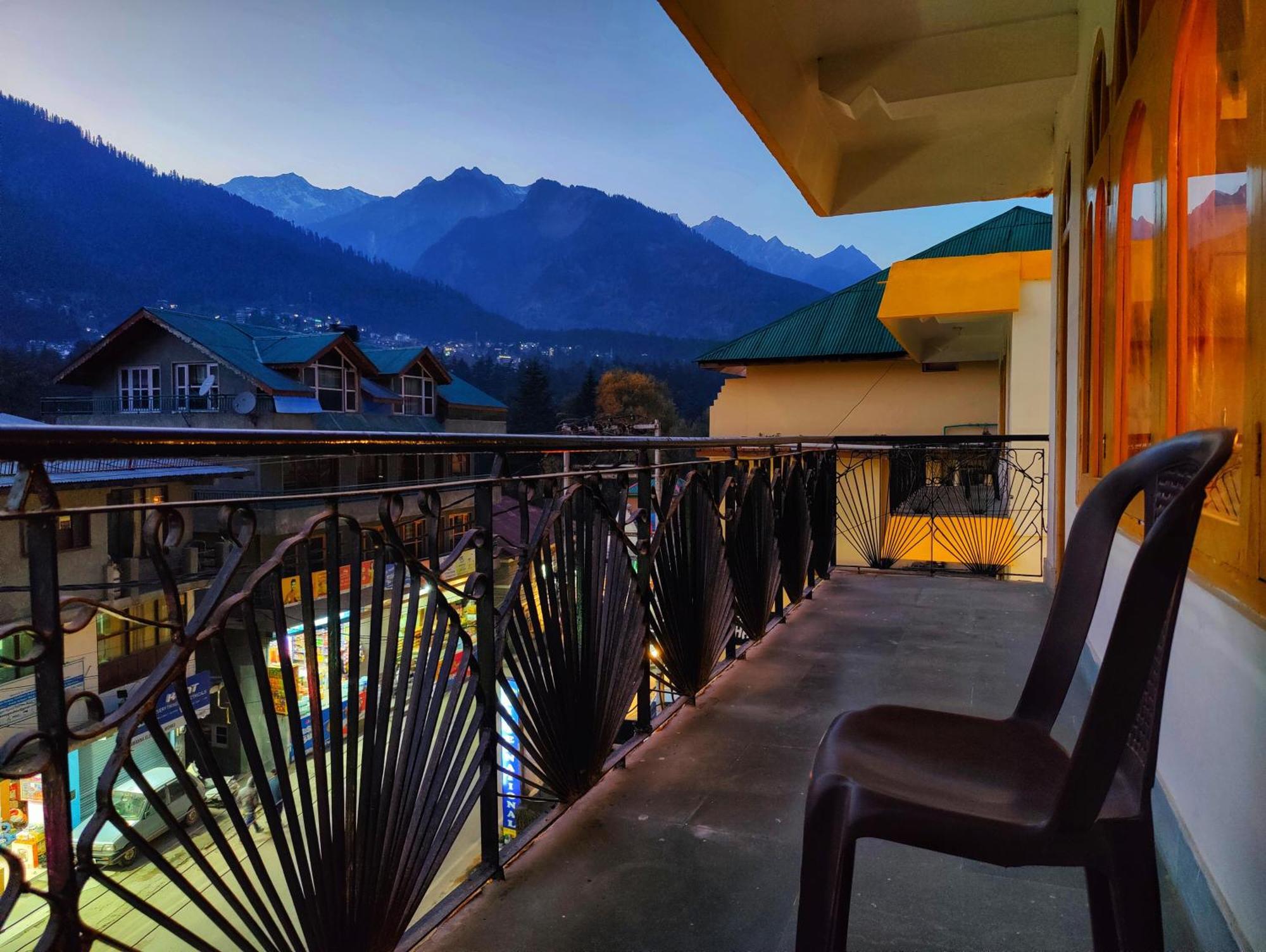 Surya International Hotel Manali Near Mall Road Manāli Exterior foto