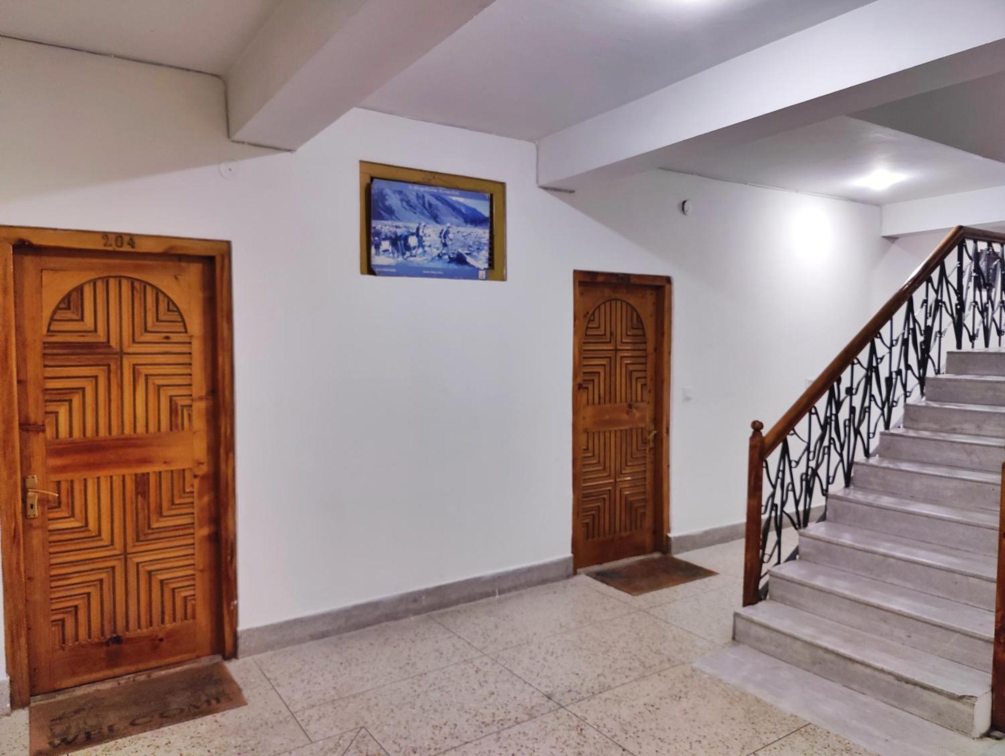 Surya International Hotel Manali Near Mall Road Manāli Exterior foto