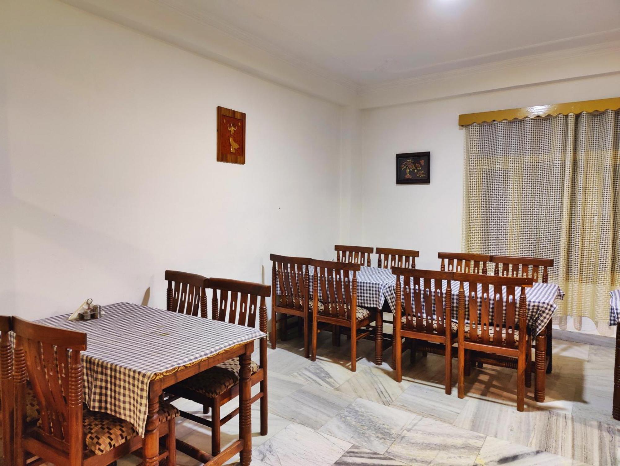 Surya International Hotel Manali Near Mall Road Manāli Exterior foto