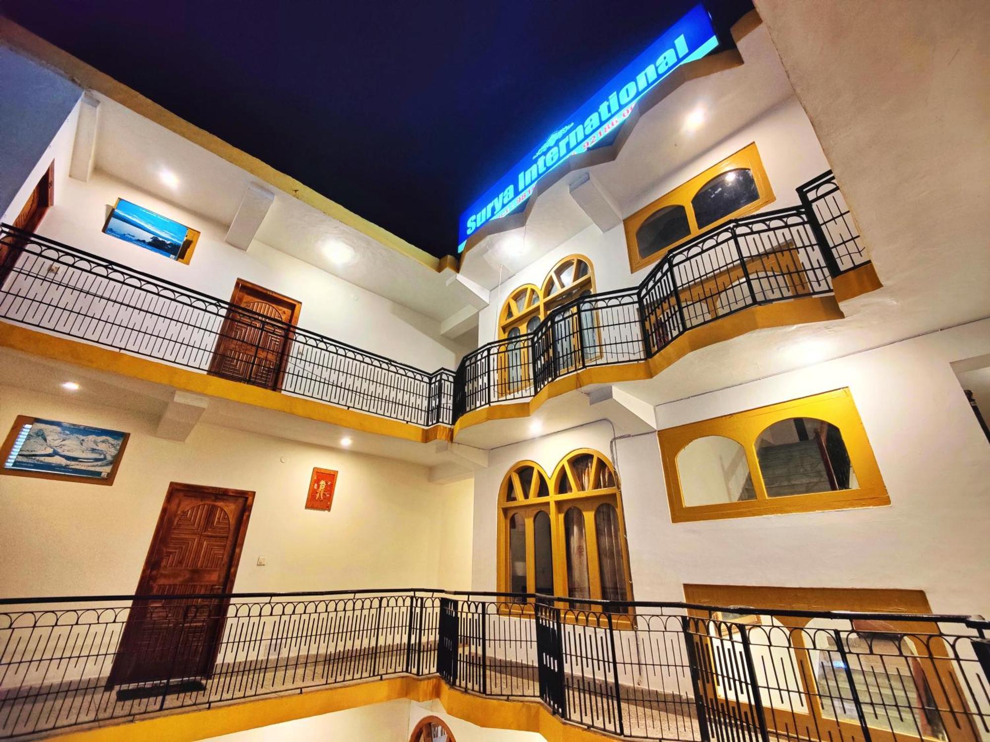 Surya International Hotel Manali Near Mall Road Manāli Exterior foto