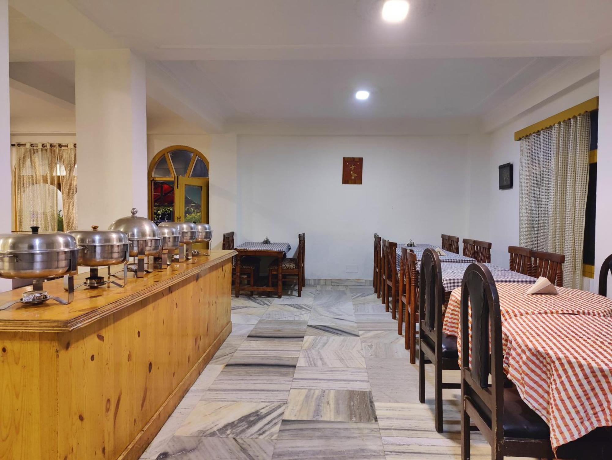 Surya International Hotel Manali Near Mall Road Manāli Exterior foto