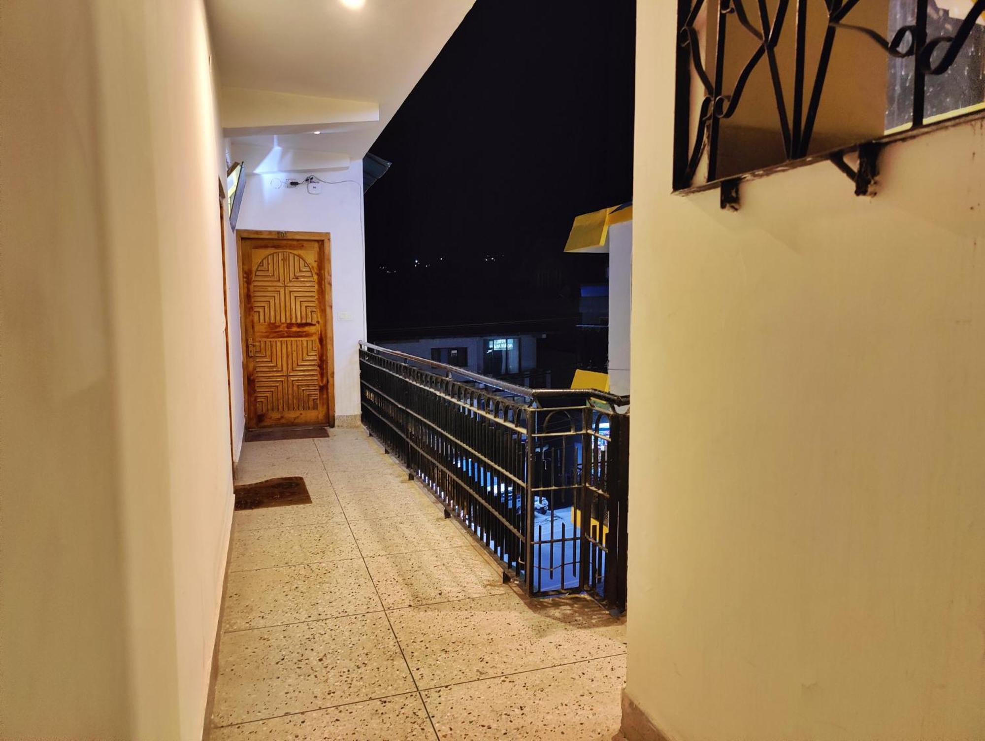 Surya International Hotel Manali Near Mall Road Manāli Exterior foto